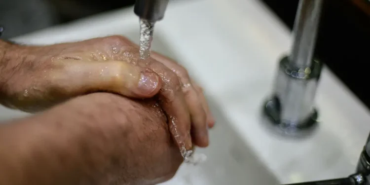 Ministros defendem universalização do acesso à água e saneamento