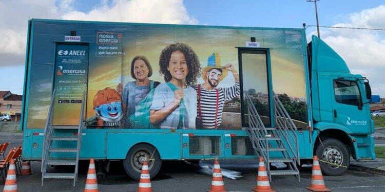 Caminhão da Energisa visita municípios do sertão sergipano