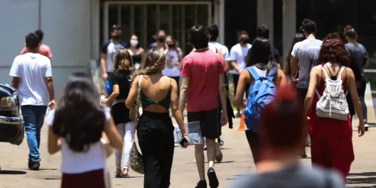 Fies: inscrições para vagas remanescentes terminam nesta segunda