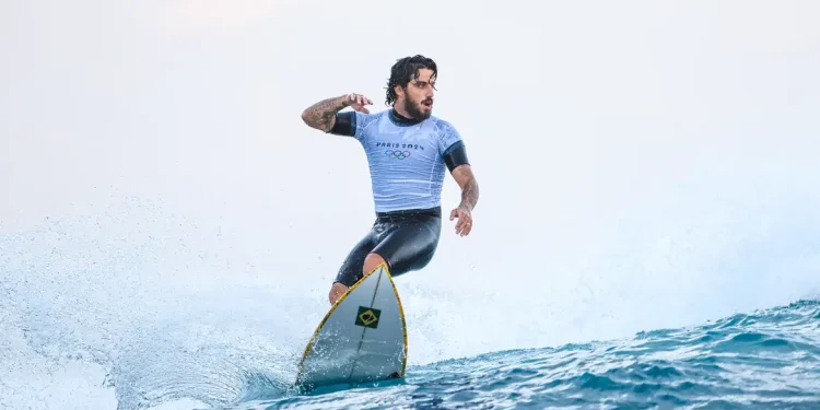 Filipinho avança e Brasil tem seis surfistas nas oitavas