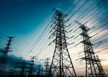 Volta da bandeira amarela na conta de luz pressiona inflação