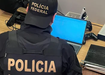 PF investiga fraudes em sistema de vacinação do Ministério da Saúde