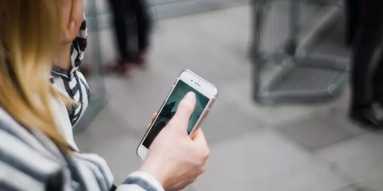 Golpes envolvendo Pix acendem alerta para verificação de dados antes da transferência de valores solicitados pelo WhatsApp