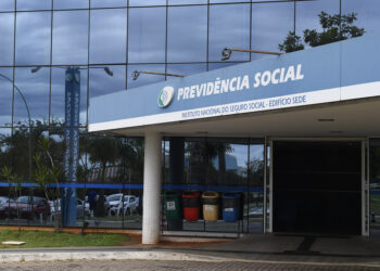 Pente-fino planeja verificar 800 mil benefícios do INSS até fim do ano, afirma ministro