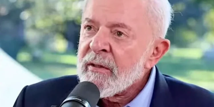 Ipec: avaliação positiva do governo Lula varia de 33% para 37%; reprovação oscila de 32% para 31%