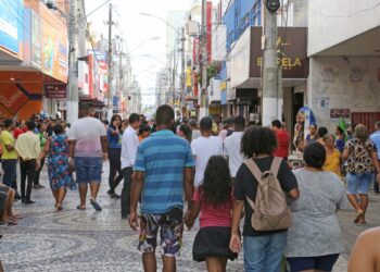 Cerca 42% da população sergipana está inadimplente