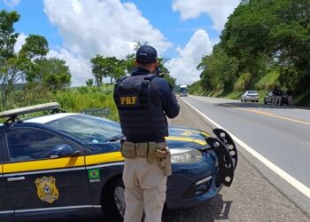 PRF apreende um semirreboque com adulteração