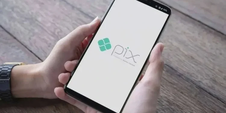 Banco Central adia lançamento do Pix Automático para junho de 2025 e anuncia mudanças para combater fraudes e golpes