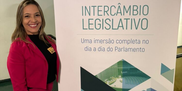 Sheyla Galba participa de intercâmbio legislativo na Câmara dos Deputados