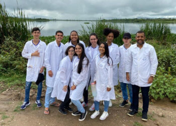 Alunas da rede estadual de ensino recebem 1º, 2º e 3º lugares no Prêmio João Ribeiro