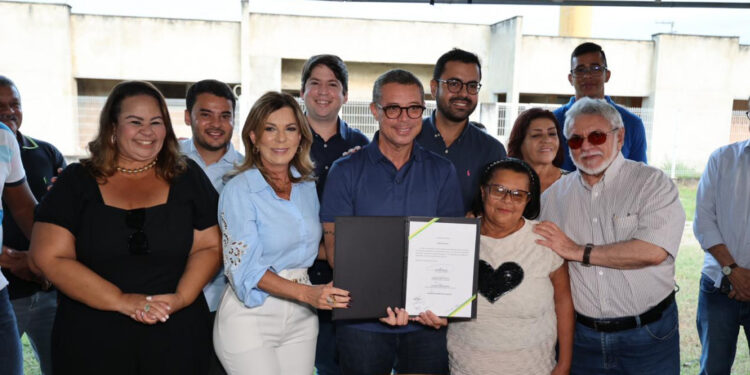 Povoado Aguada terá ruas pavimentadas, praça construída e repasse para a Saúde