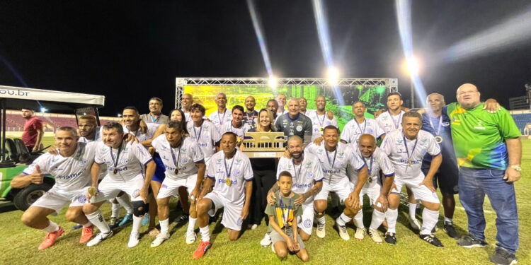 Ex-jogadores celebram 55 anos da Arena Batistão com jogo dos Cinquentões