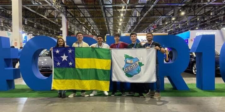 Estudantes do Centro de Excelência Dom Juvêncio de Britto representam Sergipe na 16ª Campus Party Brasil