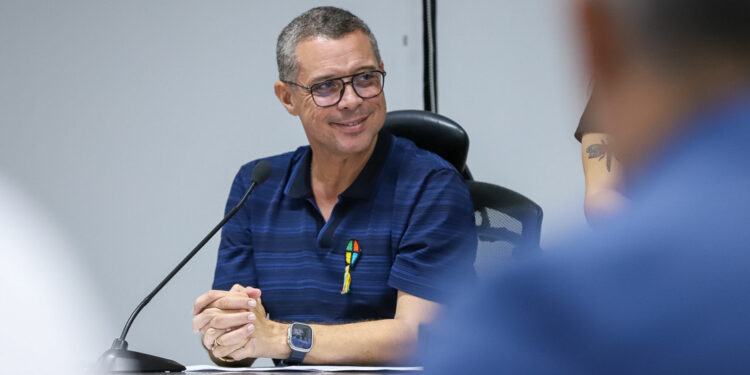 Governador destaca reunião com Petrobras e avanços da economia em entrevista ao Jornal da Fan