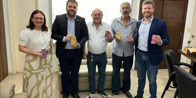 Codise viabiliza a implantação de indústria de bebidas em Itaporanga