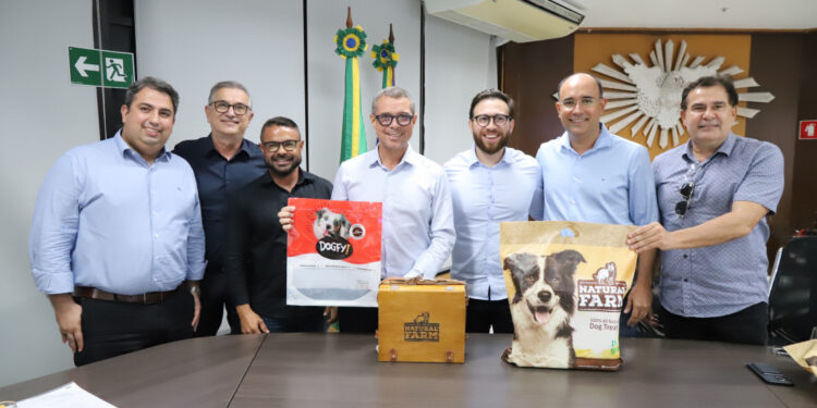 Fábrica de petiscos para pets vai gerar mais de mil empregos diretos em Sergipe