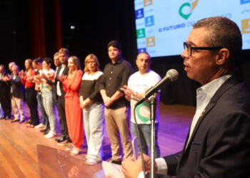 Governador se reúne com estudantes do 3° ano de escolas públicas estaduais no evento ‘O futuro do emprego’