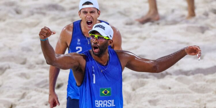 Olimpíadas: Evandro e Arthur são eliminados no vôlei de praia