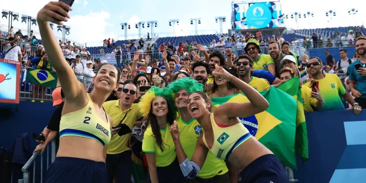 Ana Patrícia e Duda avançam para a semifinal no vôlei de praia
