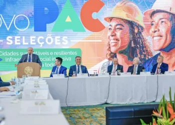 Governo federal planeja usar fundos de pensão de estatais em obras do PAC