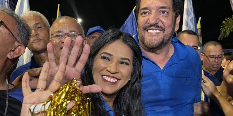 Airton Martins reúne multidão para inaugurar comitê na Barra