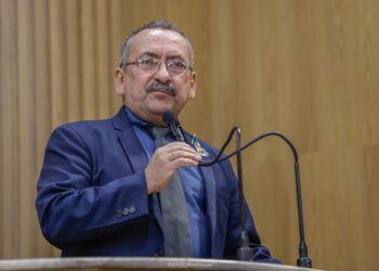 “A SMMT é uma vergonha para os aracajuanos”, afirma vereador Cícero do Santa Maria