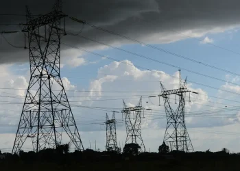 Acre e Rondônia ficam sem energia elétrica