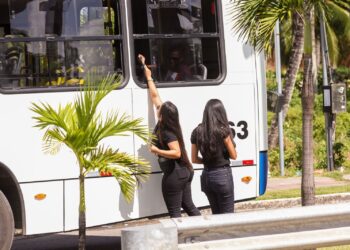 Barra dos Coqueiros celebra os 18 anos da Lei Maria da Penha