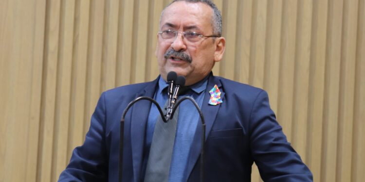 “Precisamos abraçar a causa dos autistas porque alguns falam muito, mas fazem muito pouco”, afirma vereador Cícero do Santa Maria 
