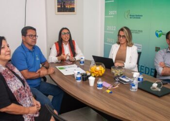 Luiz Roberto reúne-se com Federase