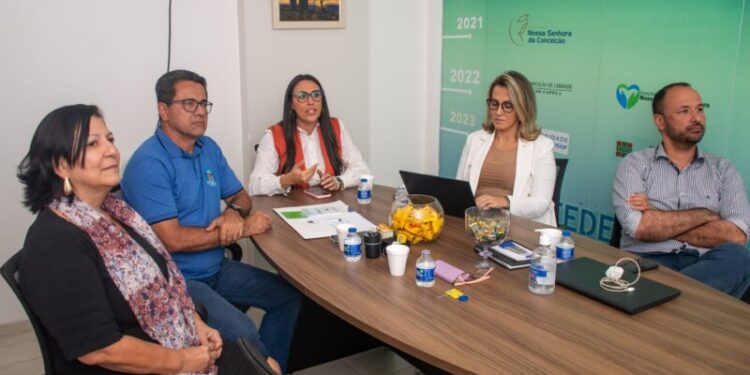 Luiz Roberto reúne-se com Federase