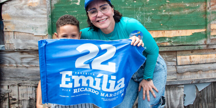 Única mulher a liderar pesquisa eleitoral no nordeste, Emília têm chances de vitória no primeiro turno, diz UOL