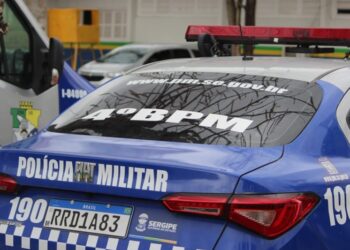 Polícia Militar prende homem suspeito de ameaçar agredir a companheira em Feira Nova