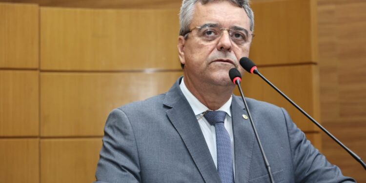 Luciano Pimentel parabeniza Igor Albuquerque por cargo de coordenador-geral na Unale