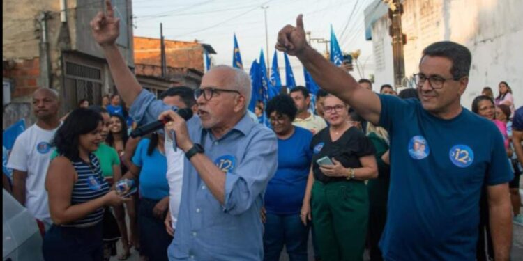 Luiz Roberto e Fabiano realizam caminhada no Porto Dantas e carreata no Industrial