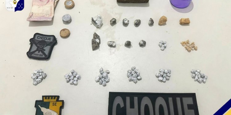 PM prende suspeito de tráfico ilícito de drogas em Aracaju