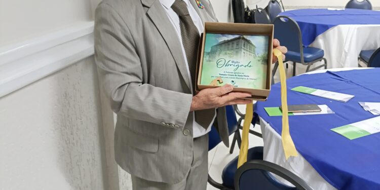 Cícero do Santa Maria recebe agradecimento da Federase por destinação de emendas para hospitais filantrópicos