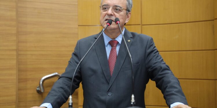 Luciano Pimentel destaca projeto da Elese em parceria com TRE/SE