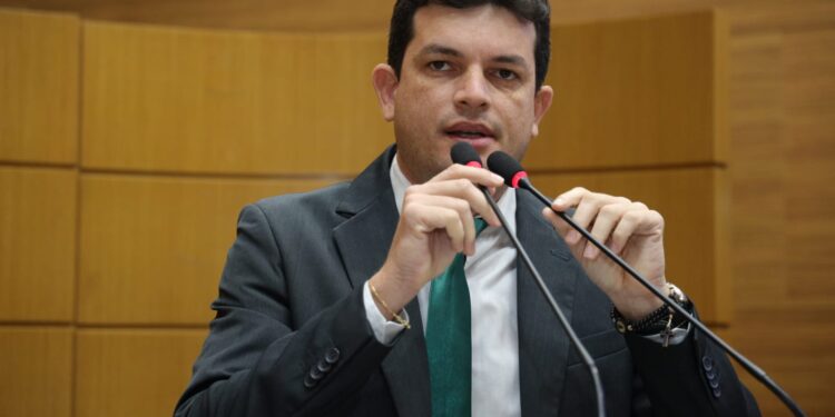 Paulo Júnior comemora 1º lugar no Ideb das escolas de São cristóvão