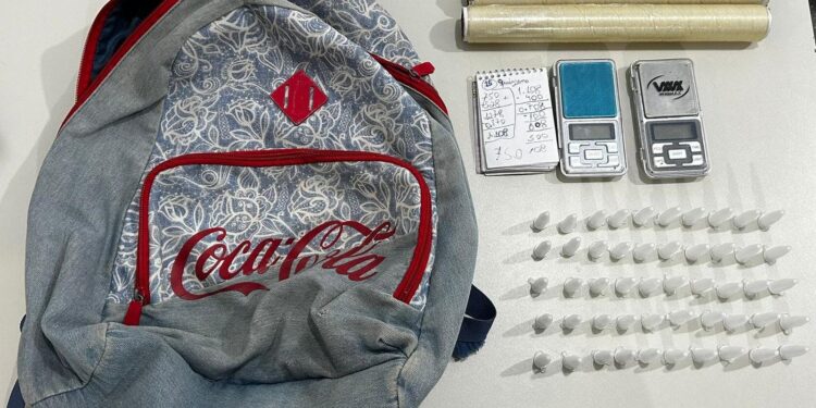 Polícia Civil flagra adolescente em ato infracional análogo a tráfico de drogas em Itabaiana