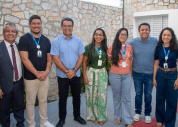 Luiz Roberto e Fabiano Oliveira visitam Ipaese e abordam inclusão da comunidade surda