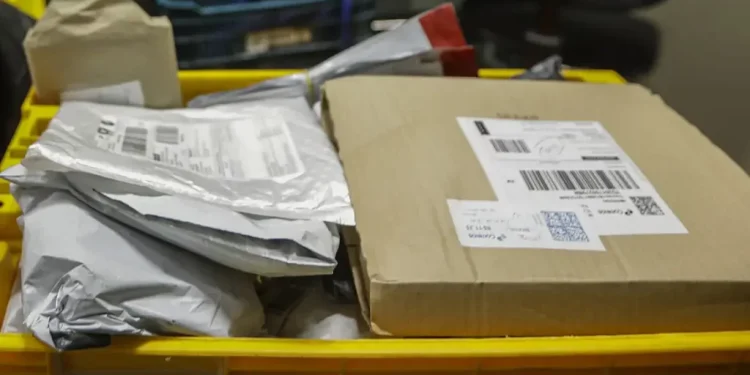 Correios alertam sobre golpe da taxa para retirar encomenda