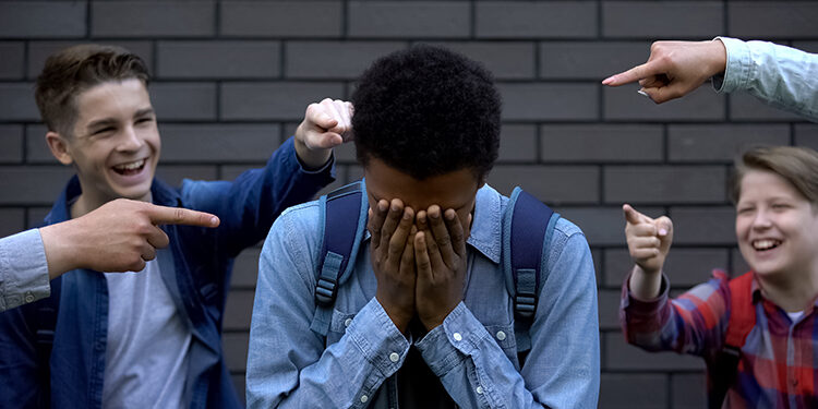 Estudo aponta que 45% das secretarias de educação apresentam deficiência na gestão de bullying