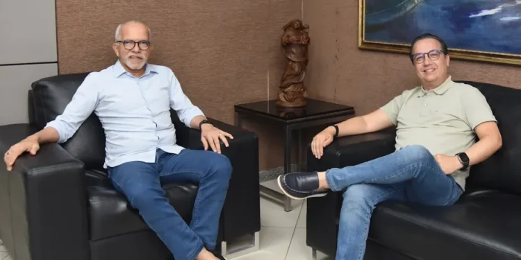 Prefeito Edvaldo anuncia Valadares Filho como novo secretário