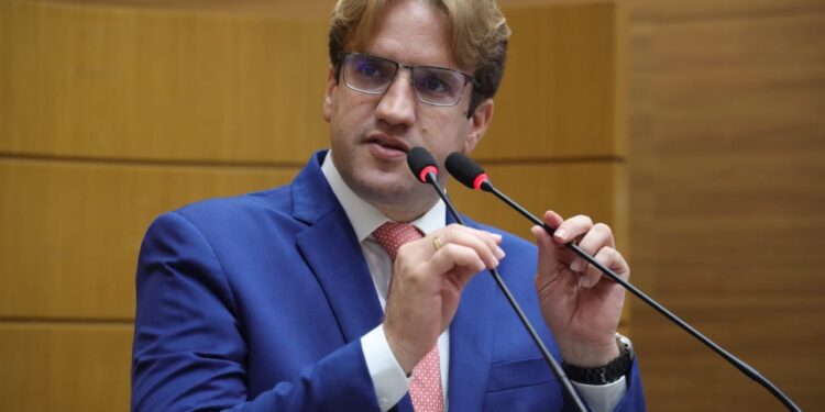 Conquista histórica: Marcelo Sobral viabiliza construção de 288 casas para Itaporanga