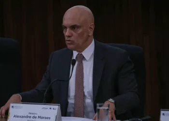 Moraes revoga prisão preventiva de Silvinei Vasques, ex-diretor da PRF