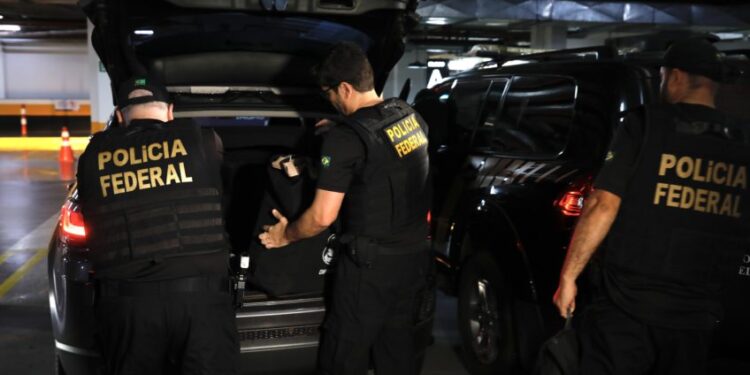 Consórcio Nordeste: PF cumpre mais de 30 mandados por fraude na aquisição de respiradores durante pandemia