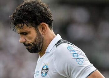 Grêmio: Diego Costa é ‘cobrado’ após ser desfalque confirmado na Libertadores: “Ex-jogador”