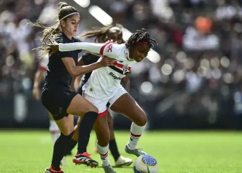 Timão derrota o São Paulo e fica perto do 6º título do Brasileirão A1