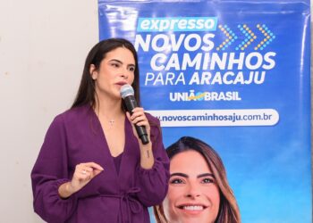 Semáforos inteligentes e renovação frota do transporte integram propostas de Yandra